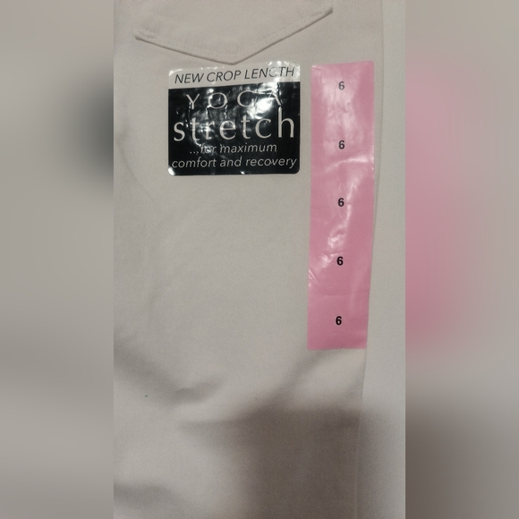 New Nine West / Pull On Yoga White Jeans / Size 6 - Picture 4 of 7